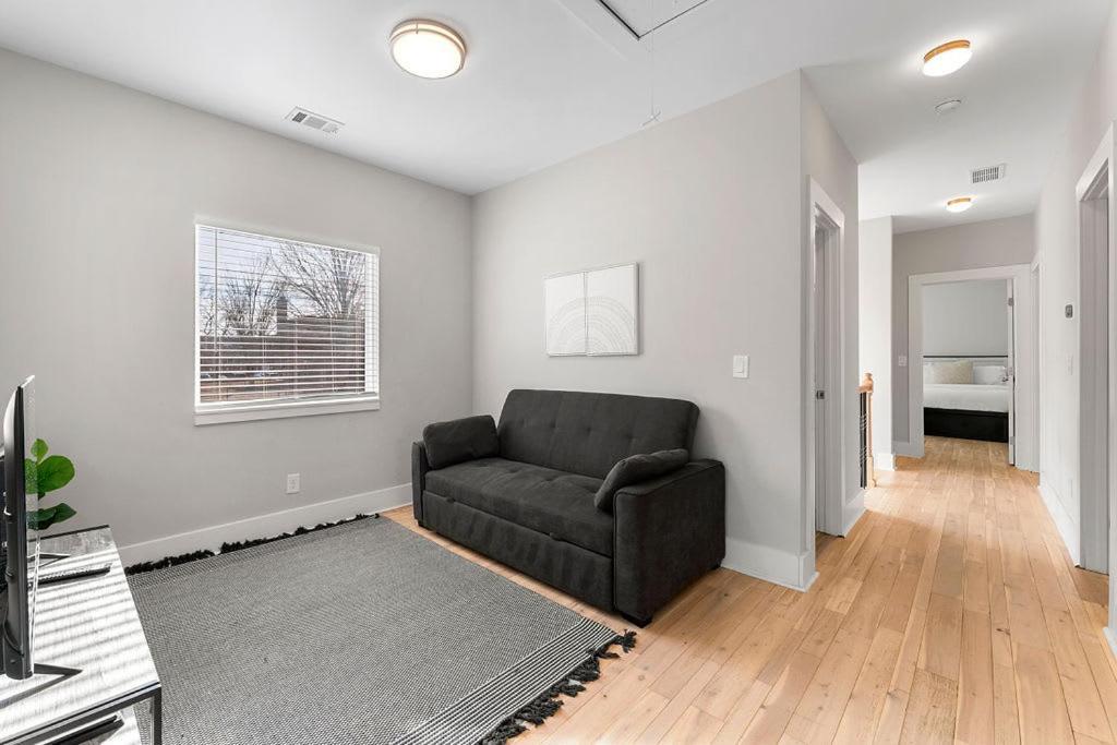 Large Modern Home Centrally Located With Hot Tub 애틀랜타 외부 사진
