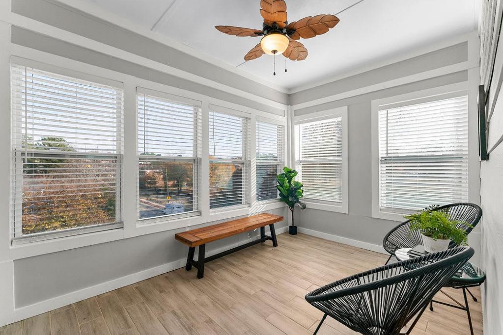 Large Modern Home Centrally Located With Hot Tub 애틀랜타 외부 사진