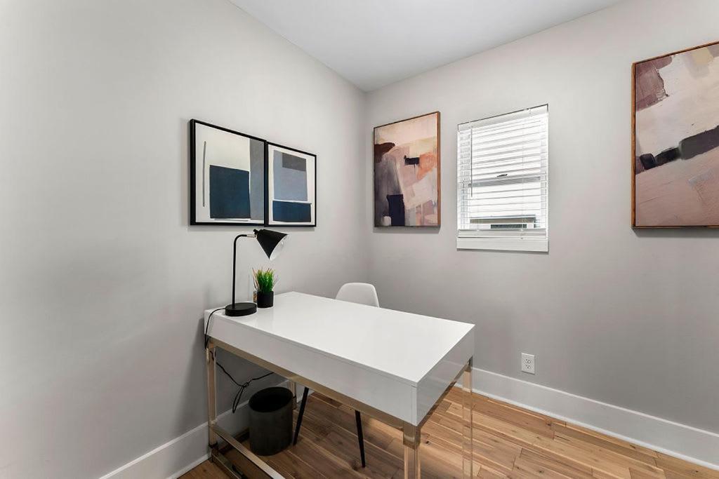 Large Modern Home Centrally Located With Hot Tub 애틀랜타 외부 사진
