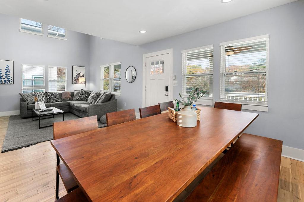 Large Modern Home Centrally Located With Hot Tub 애틀랜타 외부 사진